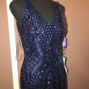 Fitted navy dress, size 8 price 100$